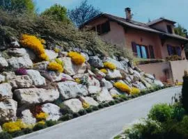 莱斯罗什弗勒伊斯旅馆