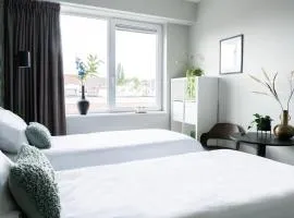Bedroom, Airco, Free Parking & Private Bathroom