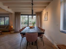 Groenendijk Verhuur Vakantiehuis Jonas Burgh-Haamstede，位于巴勒哈姆斯泰德的酒店