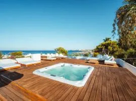 MareLuxe & Pool - Villa By The Sea