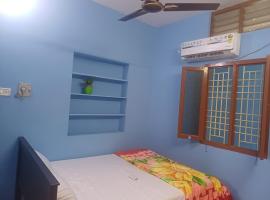 Lakshmi Homes Homestay-2，位于蒂鲁瓦纳马莱的酒店