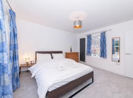 Charming Modern Home in Central Wokingham - Pass the Keys，位于沃金厄姆的酒店