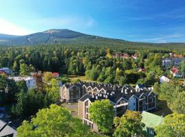 Apartamenty Belle View & SPA - centrum - by Royal Aparts，位于斯克拉斯卡波伦巴的自助式住宿