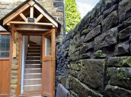 Kinder Apartment Central Glossop，位于格洛索普的酒店