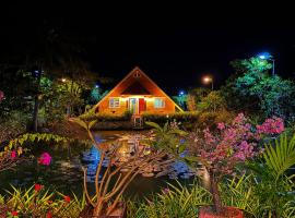 Coconut Village Guesthouse and Bungalow，位于白马市的酒店