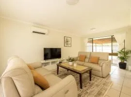 Steps to Mall and Transport 3Beds Vibrance at Sunnybank