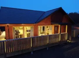 Luxury lodge with hot tub