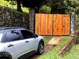 Finca Felidia-corregimiento de la leonera vereda el Porvenir el Eden，位于卡利的酒店