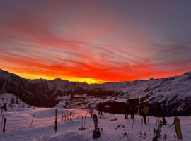 Rifugio Baita Belvedere，位于尚波吕克的酒店