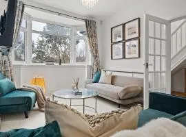Cozy Willow-Hot Tub, Sleeps9, FreeParking, Netflix