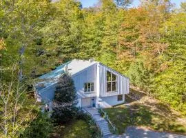 Stratton Mountain Ski House Hot Tub Sauna Shuttle