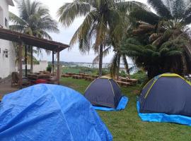 Mirante 3 Praias - Área de Camping，位于瓜拉派瑞的酒店