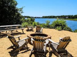 The Cove at Yarmouth，位于雅茅斯的酒店