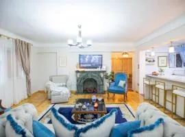 Luxury Retreat Near the Sea Prime Location