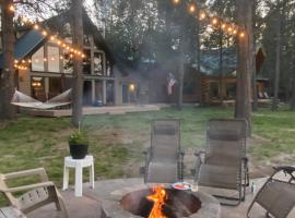 Mt. Bachelor & Sun River Get Away，位于本德的酒店
