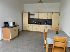 FerienWohnung Hotel I komplett möbliert inkl Küche，位于阔克威兹的酒店