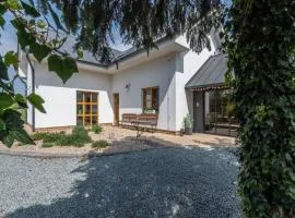 Chalet in Roprachtice near Ski Slopes