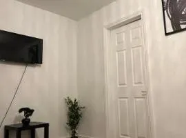 Comfortable One Bedroom Flat
