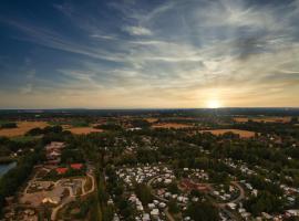 Alfsee Ferien- und Erlebnispark，位于Rieste的酒店