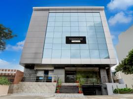 Super Townhouse Khammam formerly Bluemoon，位于Khammam的酒店