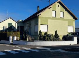 Les Lodges du Paradis by Leslodgespa，位于布洛泽姆的酒店