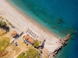 Svala SeaView beach house