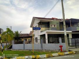 Sri Manik Guest House Tanjung Karang，位于Tanjung Karang的酒店