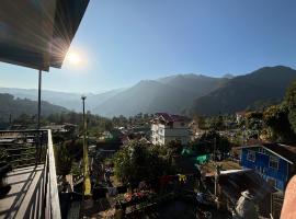 Mountain whisper Homestay，位于Pemayangtse的民宿