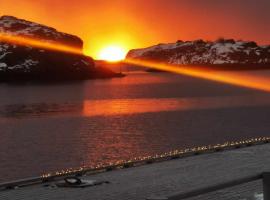 Kaikanten Rorbuer，位于Sennesvik的木屋