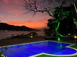 suites vista pro mar ilhabela，位于伊利亚贝拉的酒店