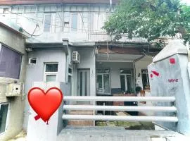 Cosy Apartment in old Tbilisi-Kote Afkhazi street