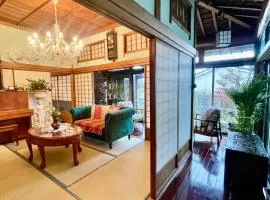 Satsuma vacation Bougainvillea cafe