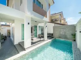 Patong Pool Villas