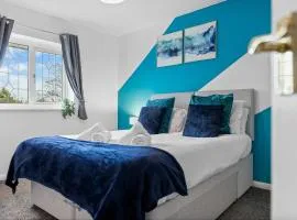 Comfy 3 Bed House, Sleeps 6, Near NEC - Airport, Parking, Contractors - Families Stay