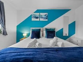 Bright 3 Bed House, Sleeps 6, Near NEC - Airport, Parking, Contractors - Families Stay