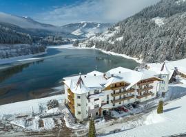 希霍夫酒店，位于蒙圭尔福的酒店