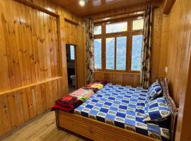 Great warriors homestay 2bhk apartment and rooms available，位于马拉里的酒店