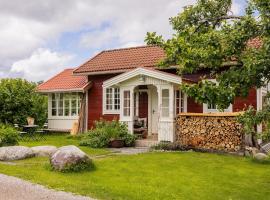 Cozy guest house in the countryside，位于Håltebyn的酒店