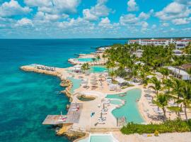 TRACADERO Beach Club & Holidays Rentals，位于巴亚希贝的酒店