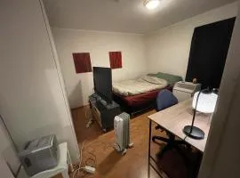Cozy single room bedroom