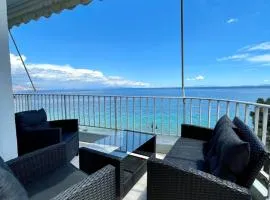 Apartment above the sea