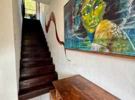 Casa Boa Vida GuestHouse，位于伊塔卡雷的酒店