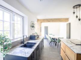 Church Green，位于威特尼的酒店