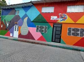 Hostal mil colores，位于Guacamayas的酒店
