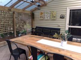 The Olive House Tasmania，位于Flowerdale的酒店
