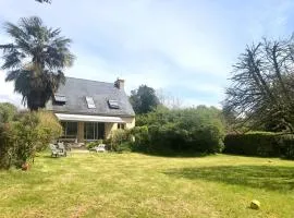 Maison spacieuse à Carnac, 5 pièces, 5000m² jardin, animaux OK, parking, proche plages - FR-1-377-96