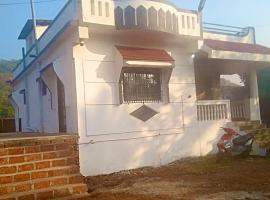 Sea View Villa，位于Kondivli的酒店