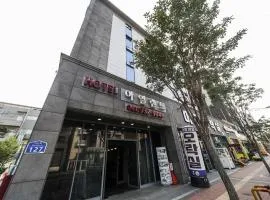 Daecheon Island Hotel