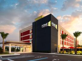 Home2 Suites By Hilton Winter Haven，位于温特黑文Winter Haven's Gilbert Airport - GIF附近的酒店