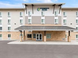 WoodSpring Suites Denver Commerce City，位于商贸城的酒店